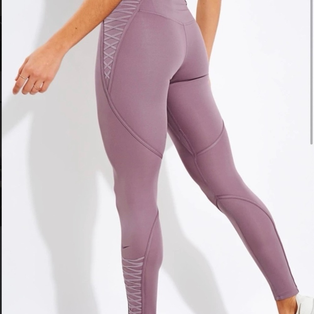 Nike One Women LUXE 7/8 set DRI-FIT in purple smoke .. Dusty Purple NWOT